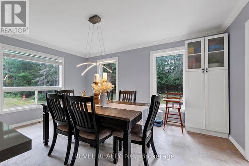 46 Royal Estate Drive, Kawartha Lakes (Pontypool), ON - Indoor Photo Showing Dining Room