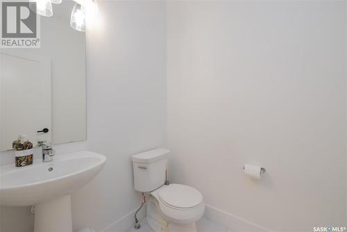 364 Olson Lane E, Saskatoon, SK - Indoor Photo Showing Bathroom