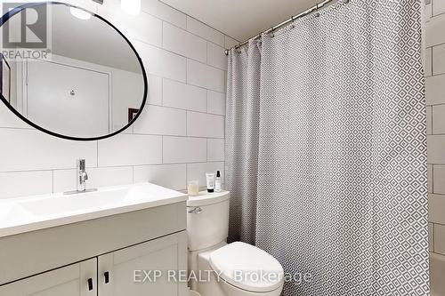 415 - 1801 O'Connor Drive, Toronto (Victoria Village), ON - Indoor Photo Showing Bathroom