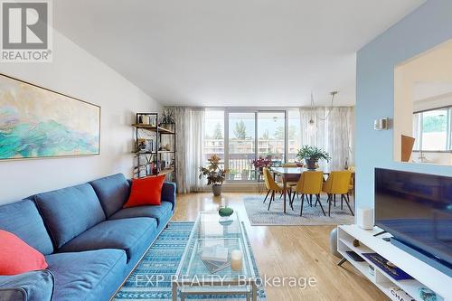 415 - 1801 O'Connor Drive, Toronto (Victoria Village), ON - Indoor Photo Showing Living Room