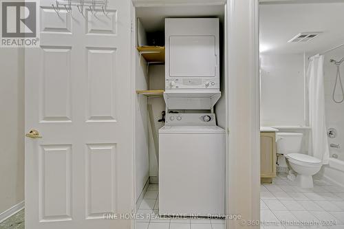 208 - 20 Olive Avenue, Toronto, ON - Indoor Photo Showing Laundry Room