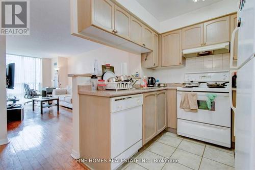 208 - 20 Olive Avenue, Toronto, ON - Indoor Photo Showing Kitchen