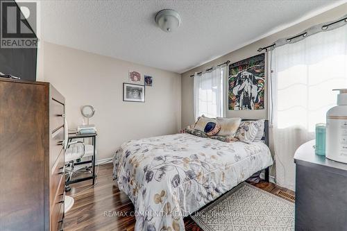 1813 Dalhousie Crescent, Oshawa, ON - Indoor Photo Showing Bedroom