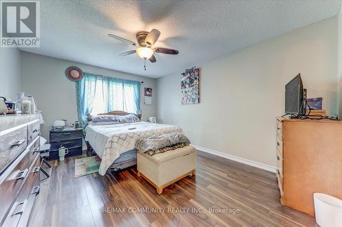 1813 Dalhousie Crescent, Oshawa, ON - Indoor Photo Showing Bedroom