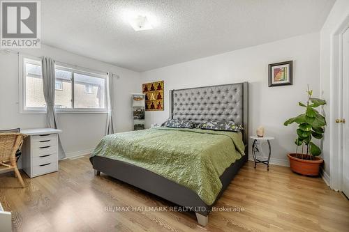 341 Woodfern Way, Newmarket, ON - Indoor Photo Showing Bedroom