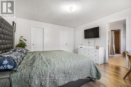 341 Woodfern Way, Newmarket, ON - Indoor Photo Showing Bedroom