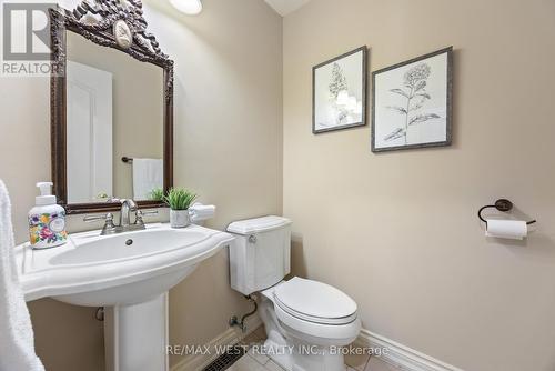 38 Addison Street, Richmond Hill (North Richvale), ON - Indoor Photo Showing Bathroom