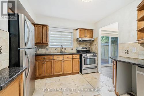 131 Mountainview Road S, Halton Hills (Georgetown), ON - Indoor Photo Showing Kitchen