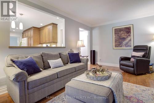 1760 Solitaire Court, Mississauga (Erin Mills), ON - Indoor Photo Showing Living Room