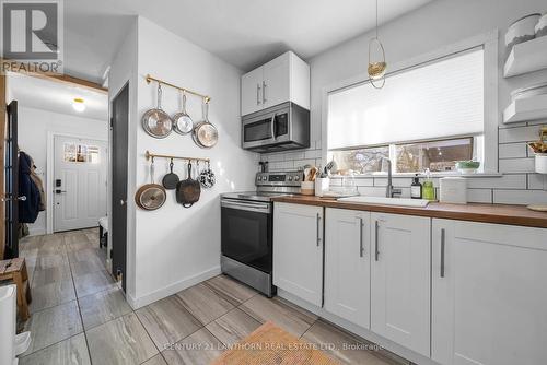 137 Catharine Street, Belleville, ON - Indoor Photo Showing Kitchen