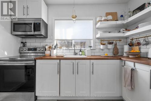 137 Catharine Street, Belleville, ON - Indoor Photo Showing Kitchen