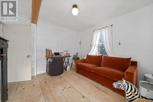 137 Catharine Street, Belleville, ON - Indoor Photo Showing Living Room