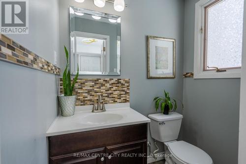 483 Grand View Avenue, London, ON - Indoor Photo Showing Bathroom