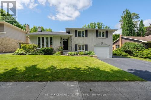 483 Grand View Avenue, London, ON - Outdoor With Facade