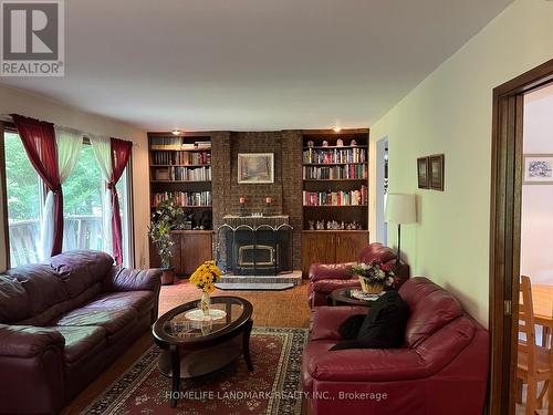 136 Frontenac Crescent, Deep River, ON - Indoor Photo Showing Living Room With Fireplace