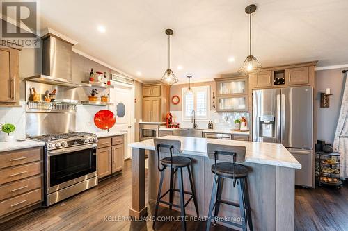 4 Bent Willow Court, Haldimand, ON - Indoor Photo Showing Kitchen With Stainless Steel Kitchen With Upgraded Kitchen