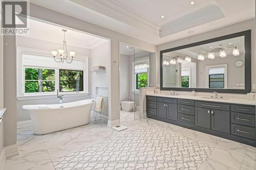 32 Truman Road, Toronto (St. Andrew-Windfields), ON - Indoor Photo Showing Bathroom