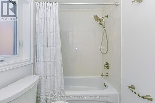 2254 Empire Crescent, Burlington (Orchard), ON - Indoor Photo Showing Bathroom