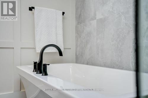 62 Ash Crescent, Toronto (Long Branch), ON - Indoor Photo Showing Bathroom