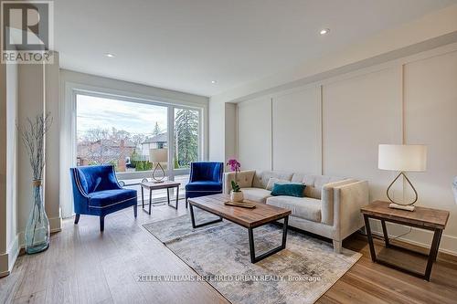 62 Ash Crescent, Toronto (Long Branch), ON - Indoor Photo Showing Living Room