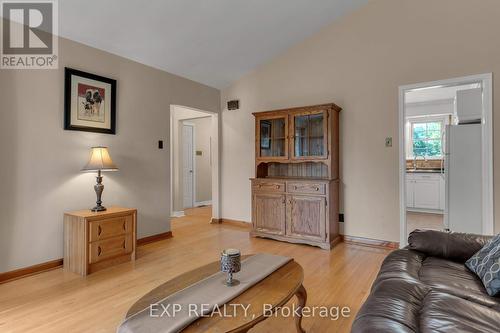 142 County 8 Road, Greater Napanee, ON - Indoor Photo Showing Living Room