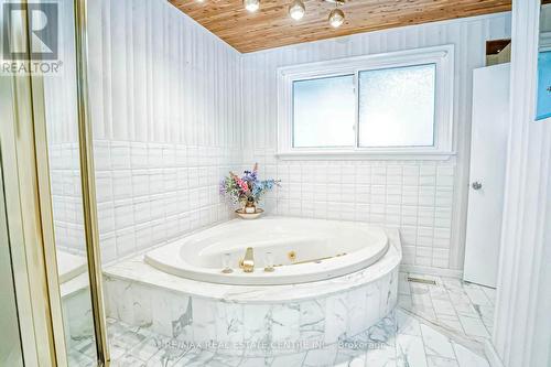 85 Tansley Avenue, Toronto (Bendale), ON - Indoor Photo Showing Bathroom