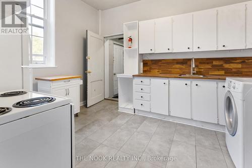 170 Bagot Street, Cobourg, ON - Indoor Photo Showing Laundry Room