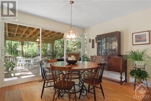 18 Kingsford Crescent, Kanata, ON - Indoor Photo Showing Dining Room