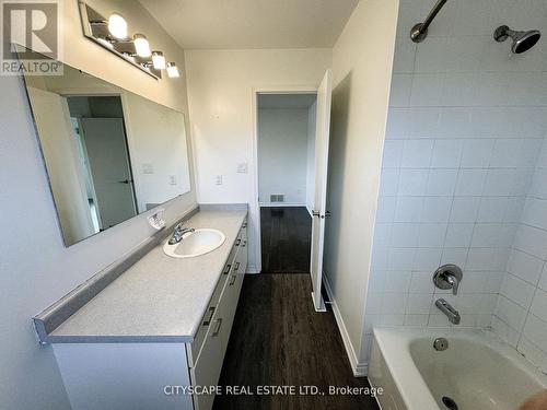 97 Herrell Avenue, Barrie (Painswick North), ON - Indoor Photo Showing Bathroom