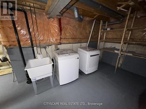 97 Herrell Avenue, Barrie (Painswick North), ON - Indoor Photo Showing Laundry Room