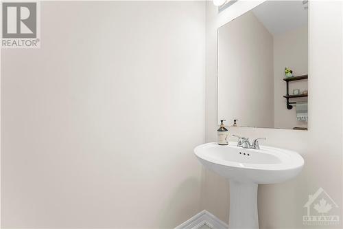 191 Equitation Circle, Ottawa, ON - Indoor Photo Showing Bathroom