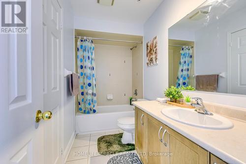 63 Portrush Trail, Brampton (Credit Valley), ON - Indoor Photo Showing Bathroom