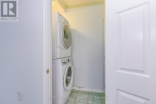 63 Portrush Trail, Brampton, ON - Indoor Photo Showing Laundry Room