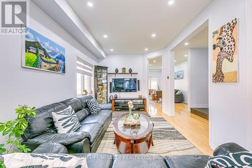 63 Portrush Trail, Brampton, ON - Indoor Photo Showing Living Room