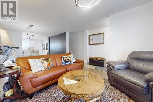 43 Torrens Avenue, Toronto (Broadview North), ON - Indoor Photo Showing Living Room