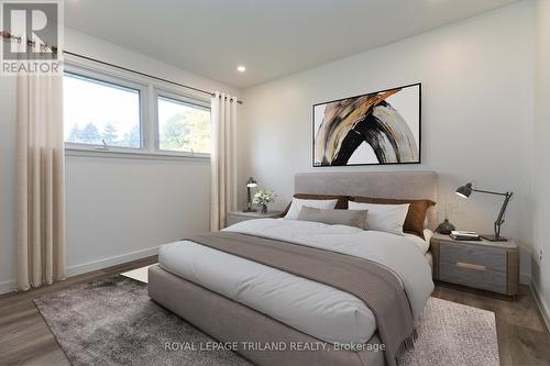 146 Burnside Drive, London, ON - Indoor Photo Showing Bedroom