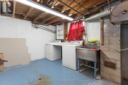 146 Burnside Drive, London, ON - Indoor Photo Showing Laundry Room