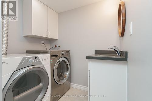 112 Bonham Boulevard, Mississauga (Streetsville), ON - Indoor Photo Showing Laundry Room