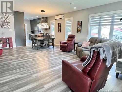 62 Rue Du Havre, Petit-Rocher, NB - Indoor Photo Showing Living Room