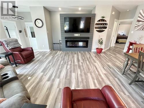 62 Rue Du Havre, Petit-Rocher, NB - Indoor Photo Showing Living Room