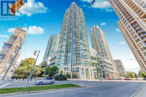 402 - 3939 Duke Of York Boulevard, Mississauga, ON - Outdoor With Facade