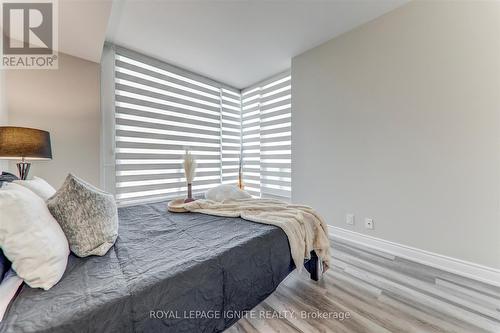 402 - 3939 Duke Of York Boulevard, Mississauga (City Centre), ON - Indoor Photo Showing Bedroom