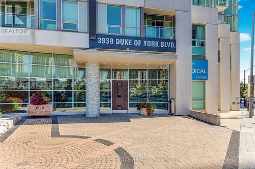 402 - 3939 Duke Of York Boulevard, Mississauga (City Centre), ON - Outdoor