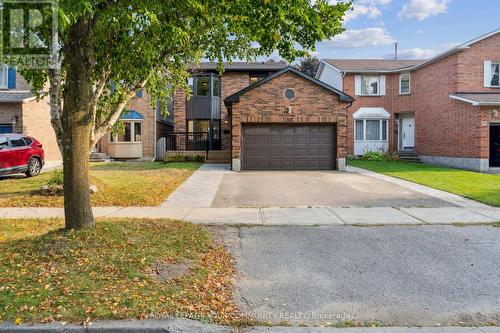 39 Hollingshead Drive, Aurora (Aurora Village), ON - Outdoor With Facade