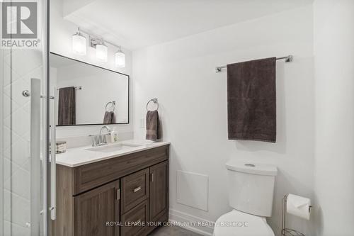 39 Hollingshead Drive, Aurora (Aurora Village), ON - Indoor Photo Showing Bathroom