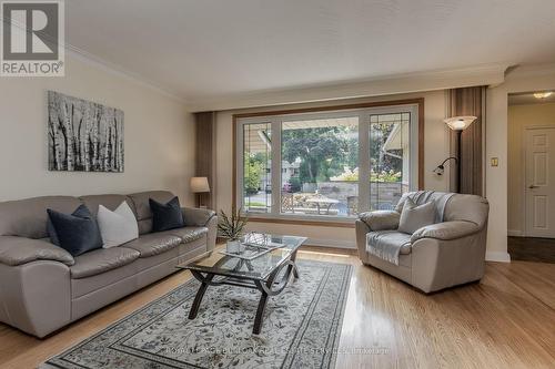 1345 Hixon Street, Oakville (Bronte East), ON - Indoor Photo Showing Living Room