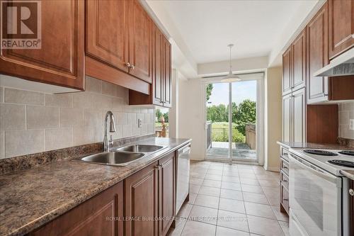 4130 Rawlins Common, Burlington, ON - Indoor Photo Showing Kitchen With Double Sink