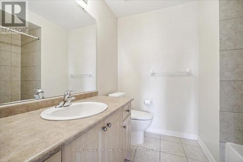 4130 Rawlins Common, Burlington, ON - Indoor Photo Showing Bathroom