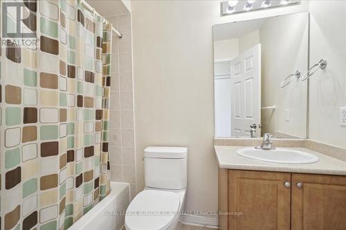 4130 Rawlins Common, Burlington, ON - Indoor Photo Showing Bathroom