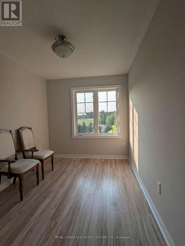 5 Upper - 2006 Trawden Way, Oakville, ON - Indoor Photo Showing Other Room